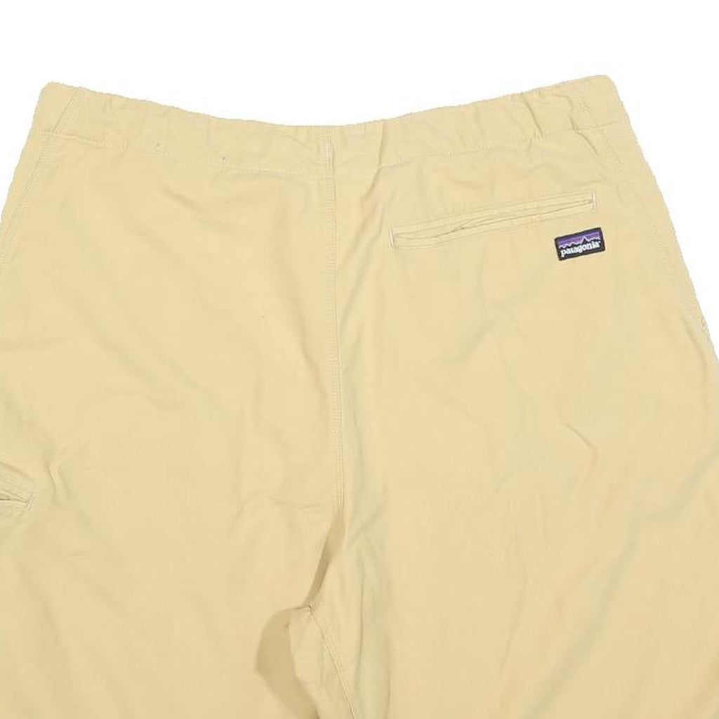 PATAGONIA Mens Shorts Beige Casual Plain M W34 Lightweight Cotton Blend