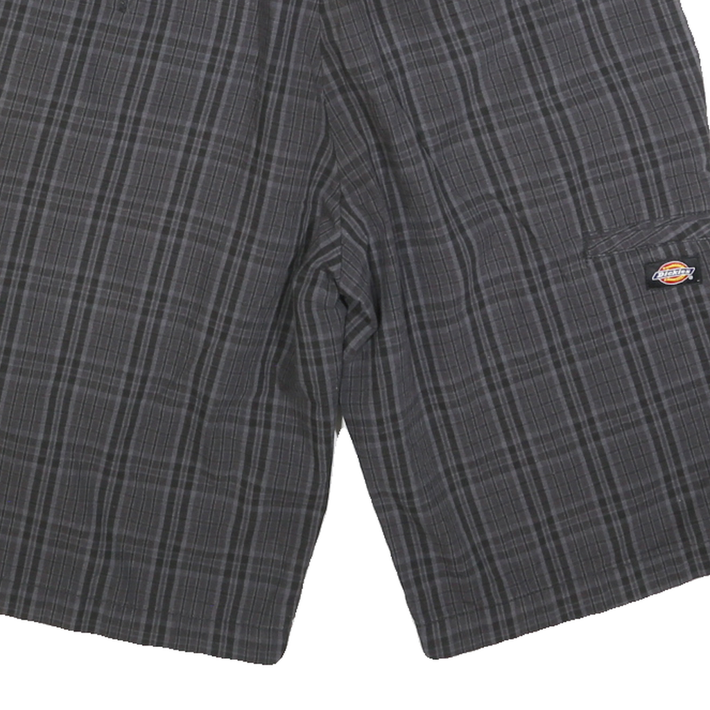 DICKIES Mens Shorts Grey Casual M W34 Plaid Cotton Blend Regular Fit