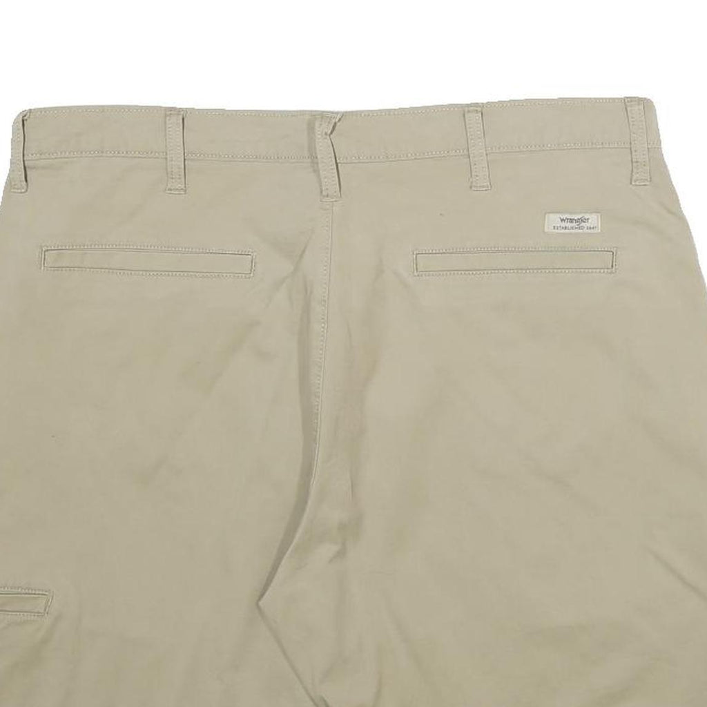 WRANGLER Mens Shorts Beige Casual Plain L W36 Cotton Blend