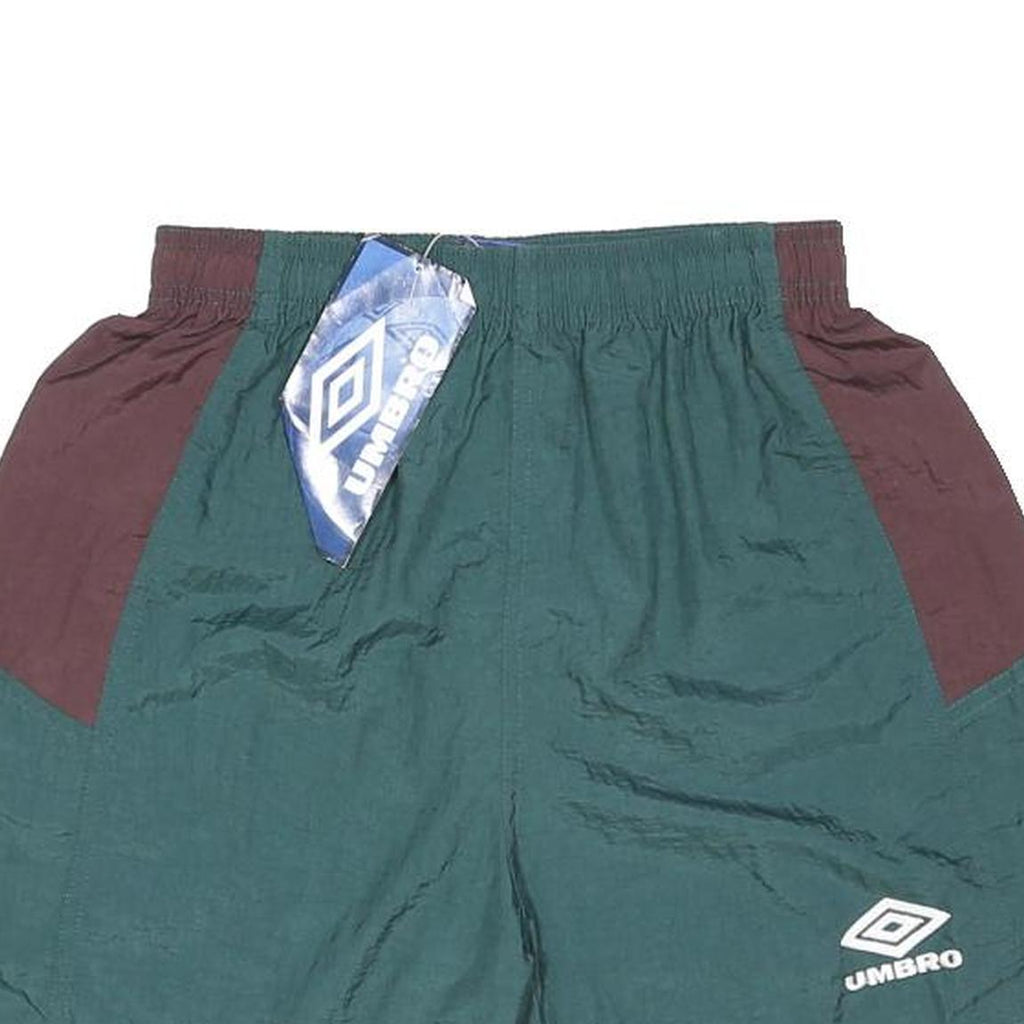 UMBRO Boys Shorts Green & Maroon Nylon Casual L W24 Sportswear