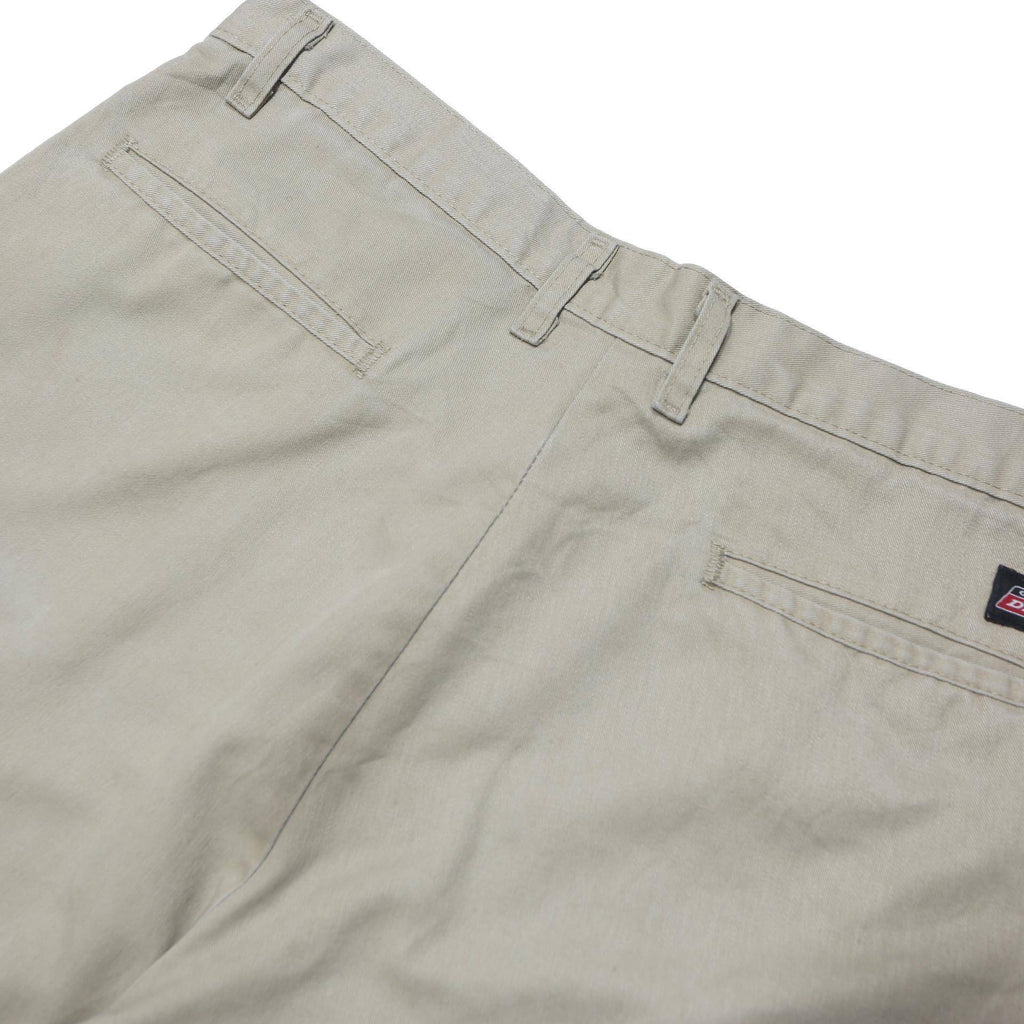 DICKIES Mens Shorts Beige Casual M W34 Workwear Polyester Blend Pockets