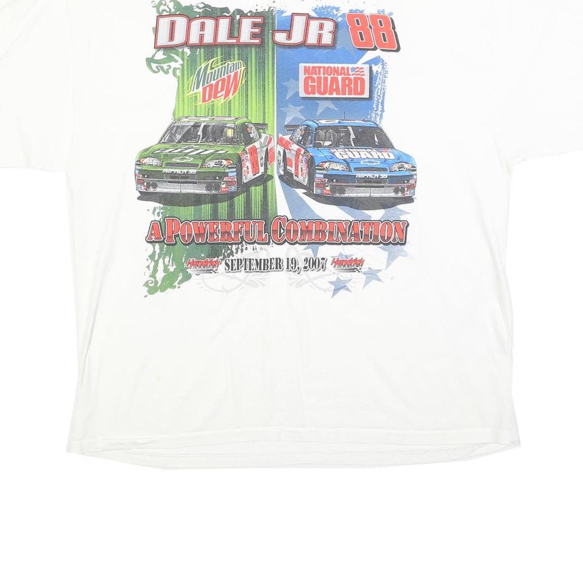 Mens White Dale Jr 88 NASCAR Graphic T-Shirt XL Short Sleeve Crew Neck Racing