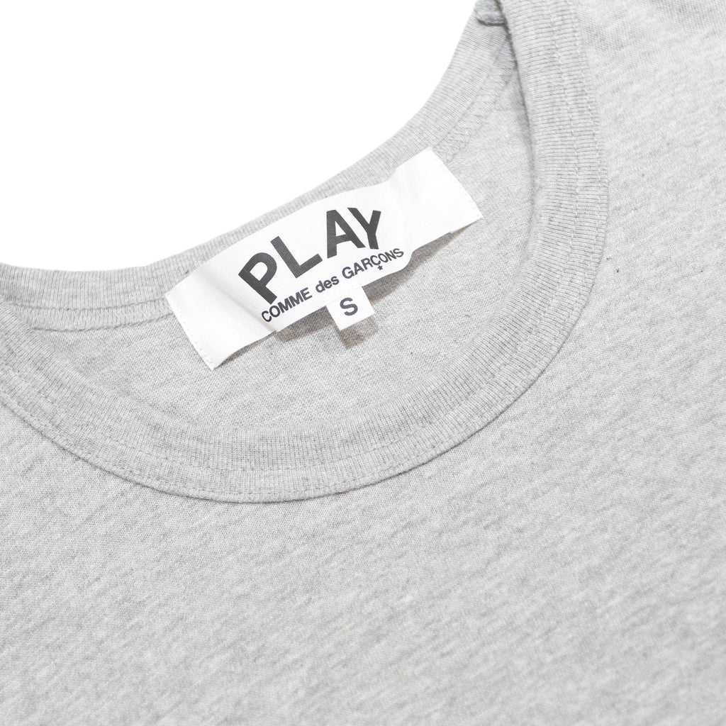 COMME DES GARCONS PLAY Mens Grey S Short Sleeve Crew Neck Heart Graphic T-Shirt