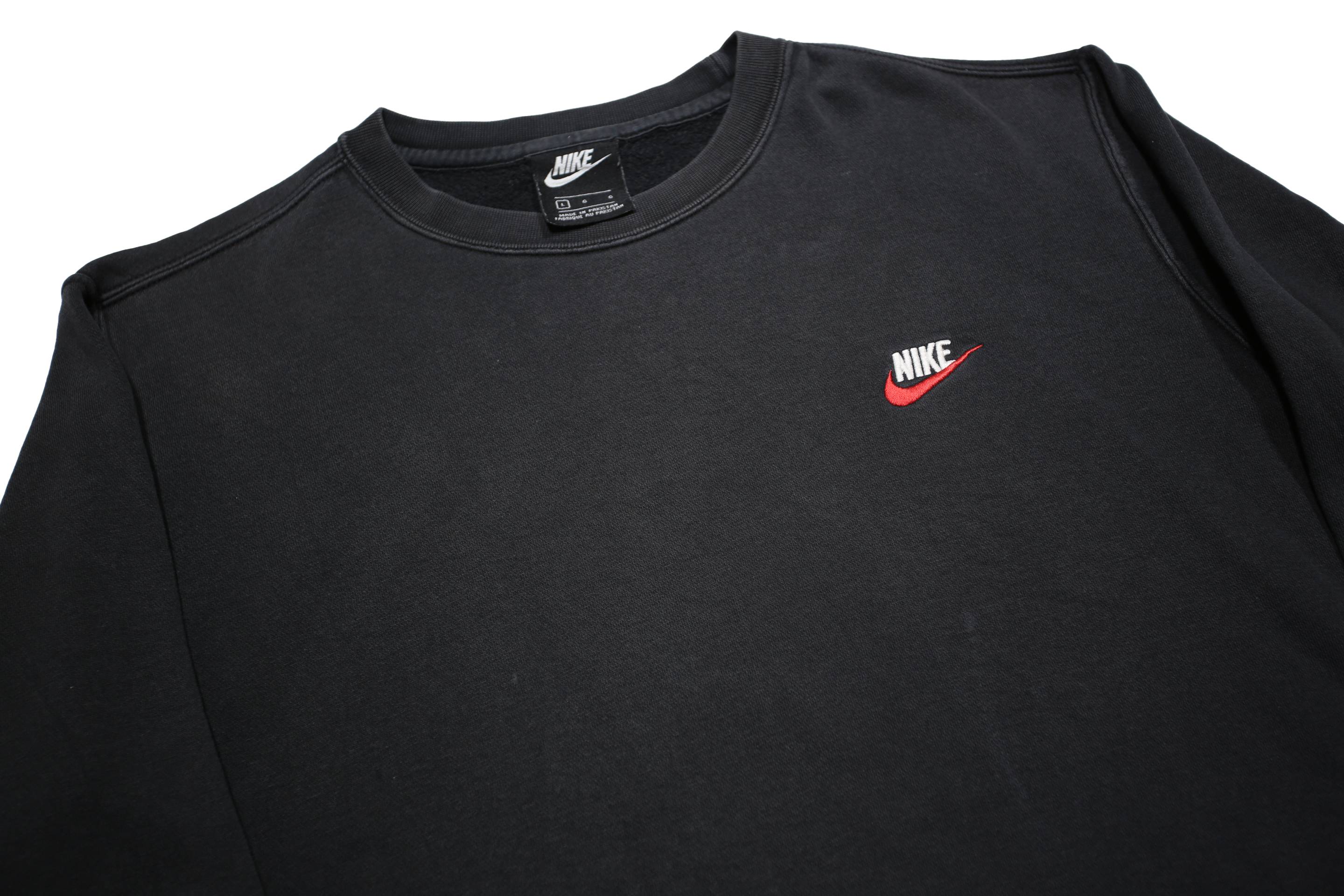 NIKE Mens Black Cotton Blend Crew Neck L Sweatshirt Classic Logo Pullover