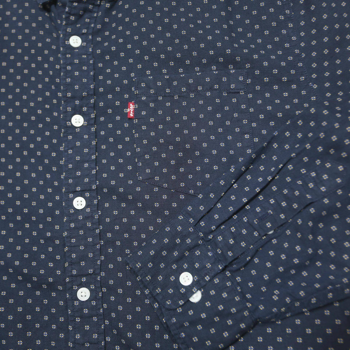 LEVI'S Mens Blue Slim Fit Shirt L Cotton Blend Button Down Small Geometric Print