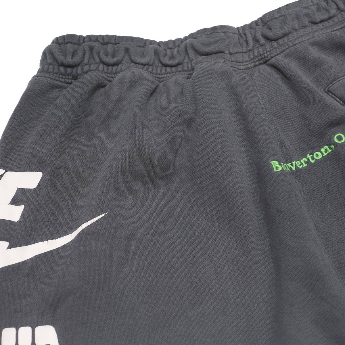 NIKE Mens Shorts Black Cotton Blend XL W30 World Tour Graphic