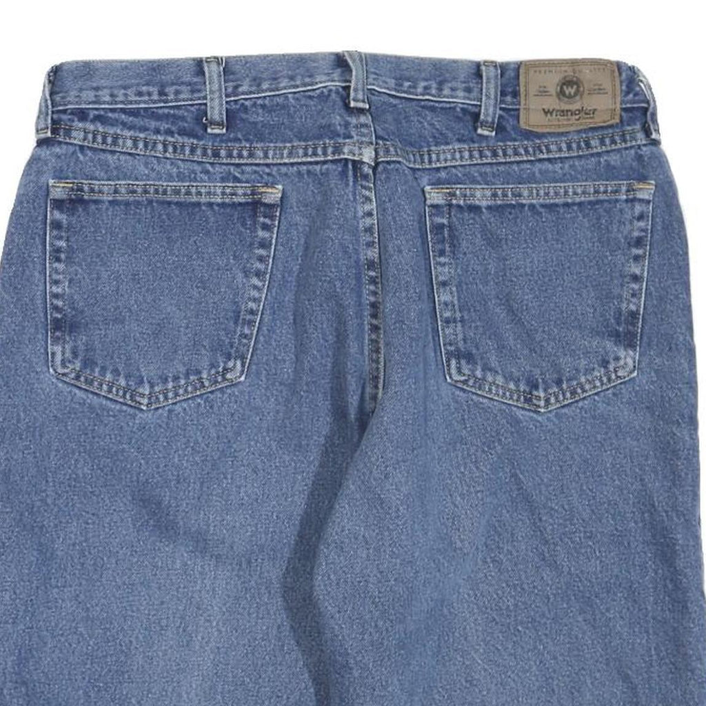 WRANGLER Mens Denim Blue Casual Shorts M W34 Cotton Blend Comfortable Stylish