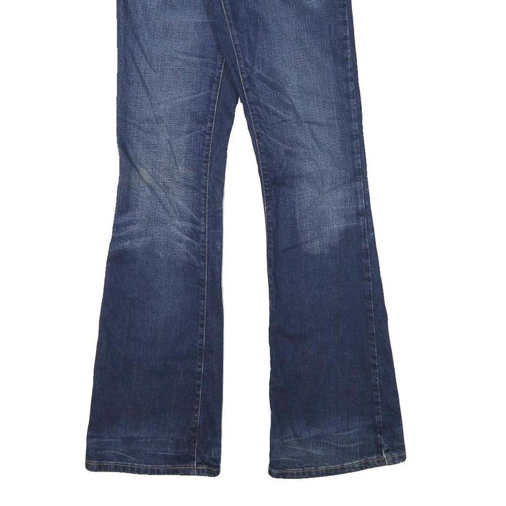 LEVI'S Womens Blue Regular Flared Denim Medium W26 L33 Jeans Classic Style