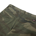 DICKIES Mens Shorts Green Camouflage Casual L W36 Workwear Cotton Blend