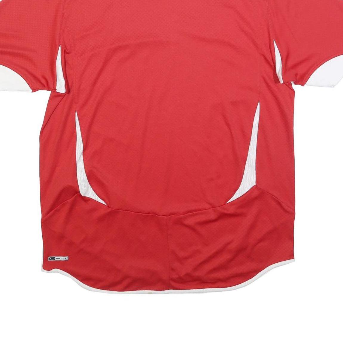 PUMA 2010-11 Switzerland Home Mens Red Football Shirt L Short Sleeve V-Neck