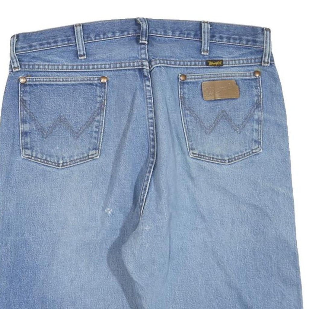 WRANGLER Womens Shorts Blue Denim Casual M W34 Cotton Blend Classic Fit