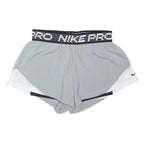 NIKE Womens Shorts Grey & White Casual M W30 Nike Pro Logo Elastic Waistband