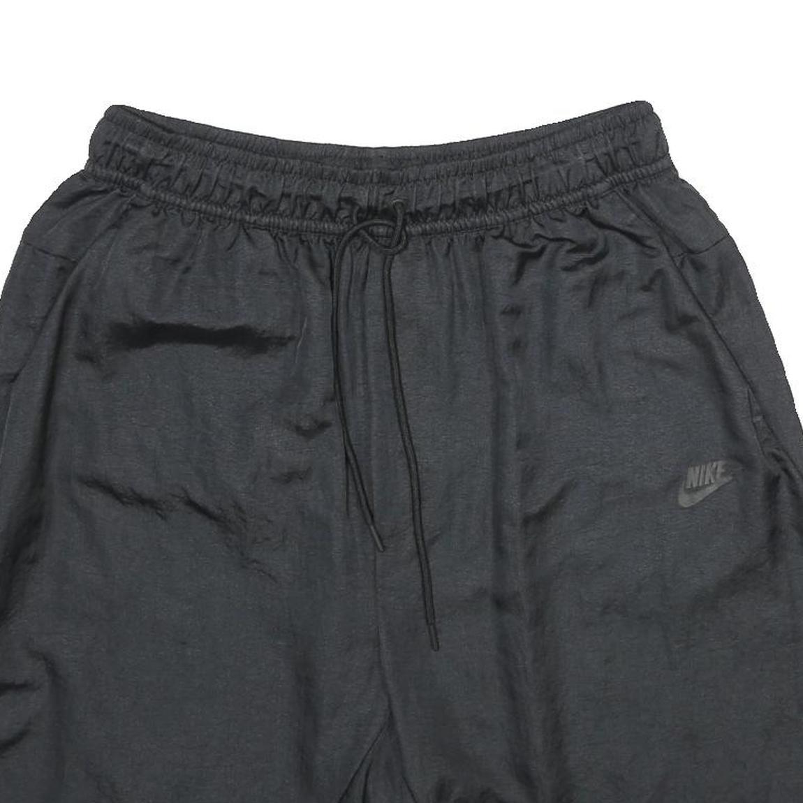 NIKE Mens Black Casual Shorts XL W32 Lightweight Sportswear Training