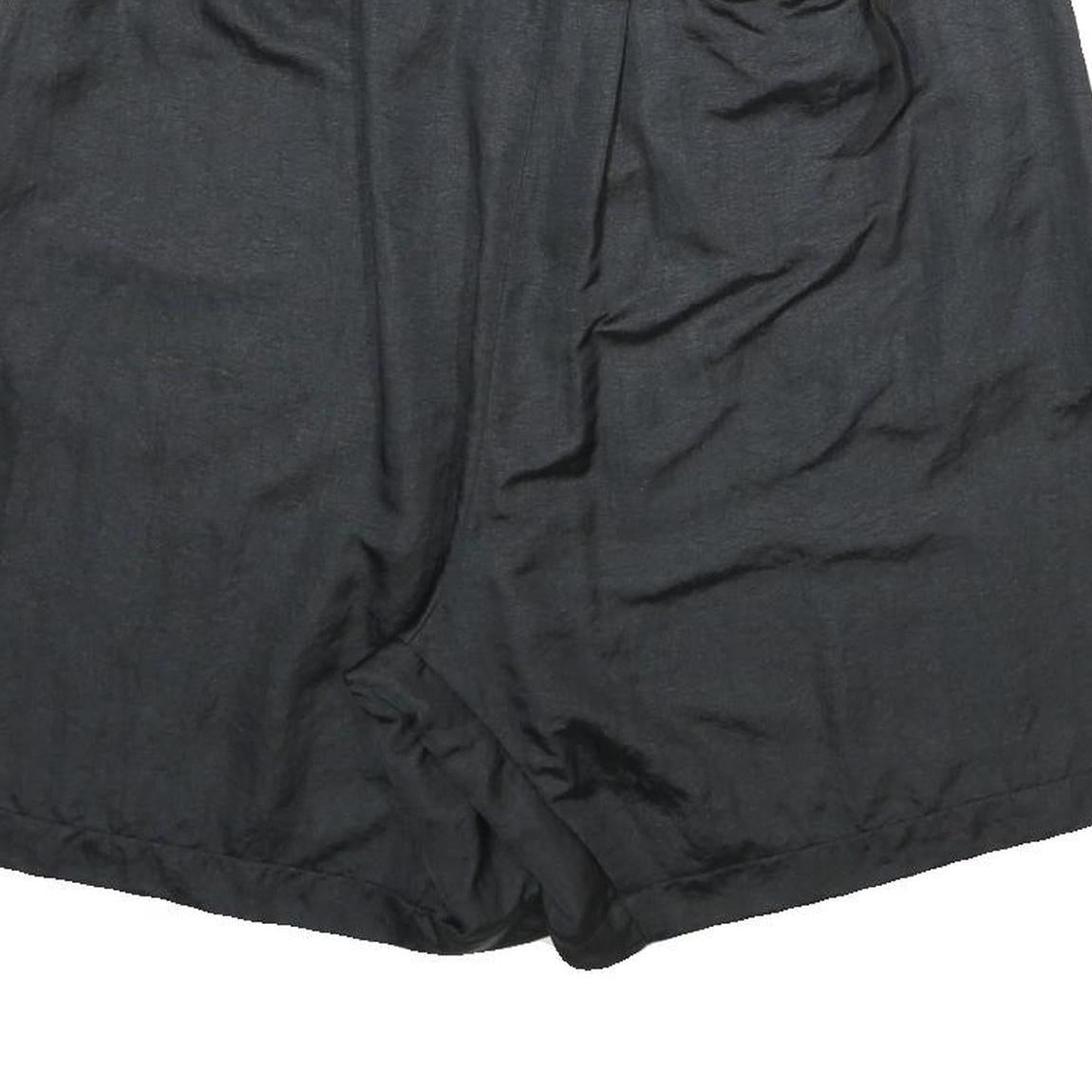NIKE Mens Black Casual Shorts XL W32 Lightweight Sportswear Training