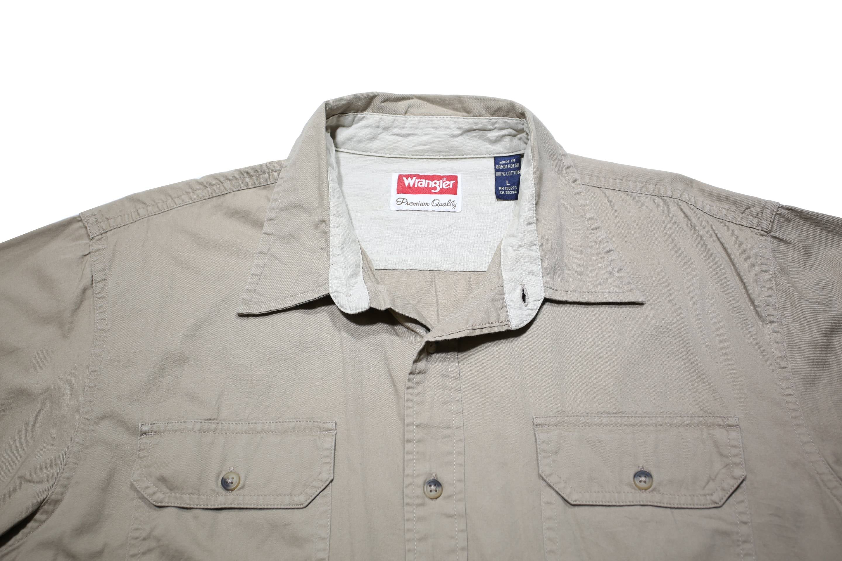 WRANGLER Mens Beige Casual Cotton Short Sleeve Shirt L Button Pocket