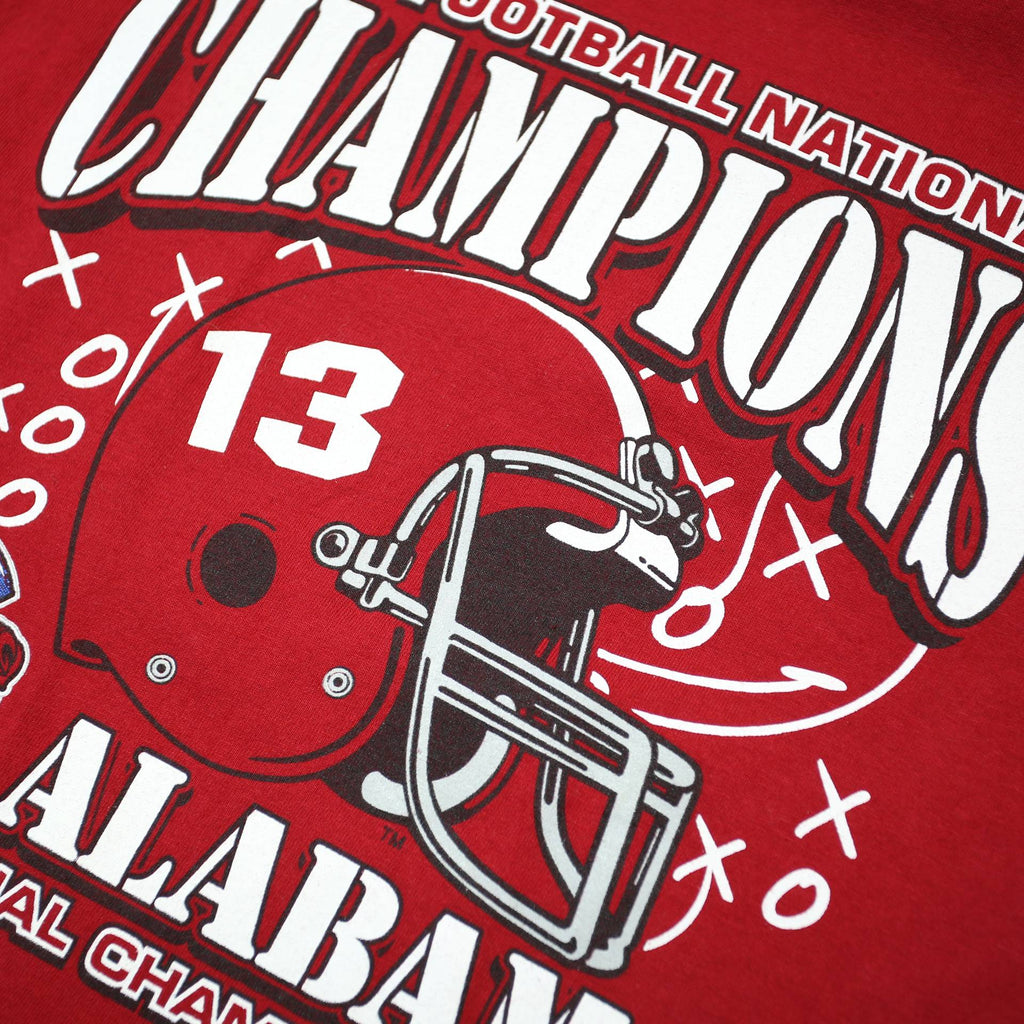 TRI LAKE SPORTSWEAR Mens Red Alabama Football Champions Long Sleeve Crew Neck