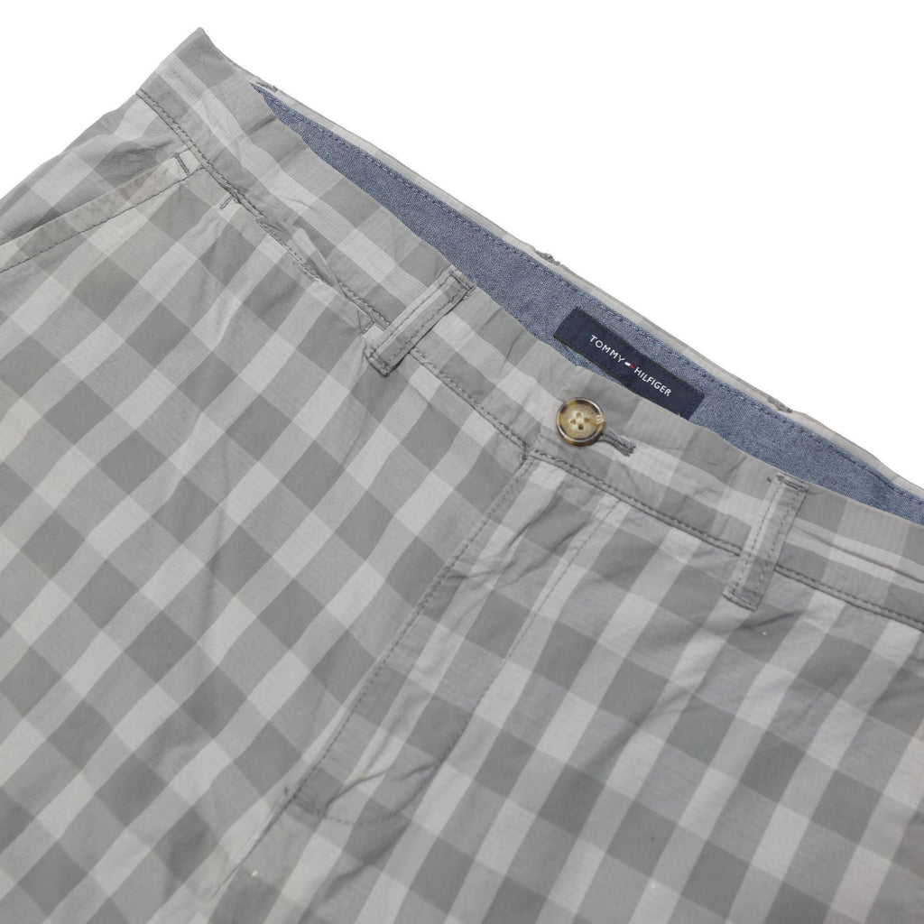 TOMMY HILFIGER Mens Grey Checked Casual Shorts M W34 Cotton Blend Comfortable