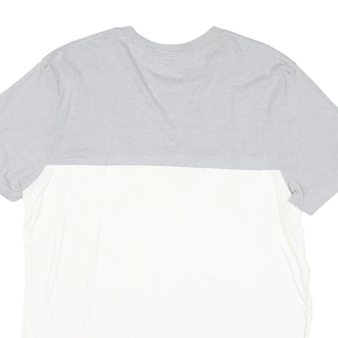 GUESS Mens Grey & White Logo Graphic T-Shirt XL Short Sleeve Crew Neck Casual