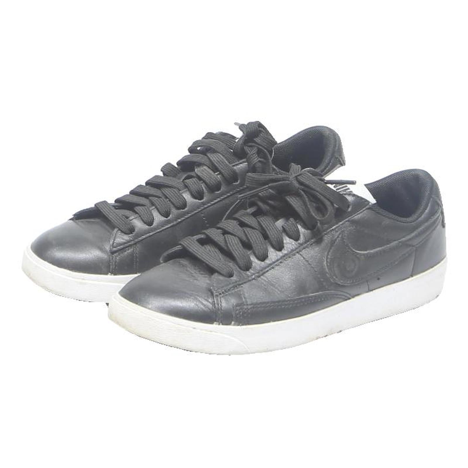 NIKE Blazer Low Boys Trainers Black Synthetic UK 3 Classic Style Casual Footwear