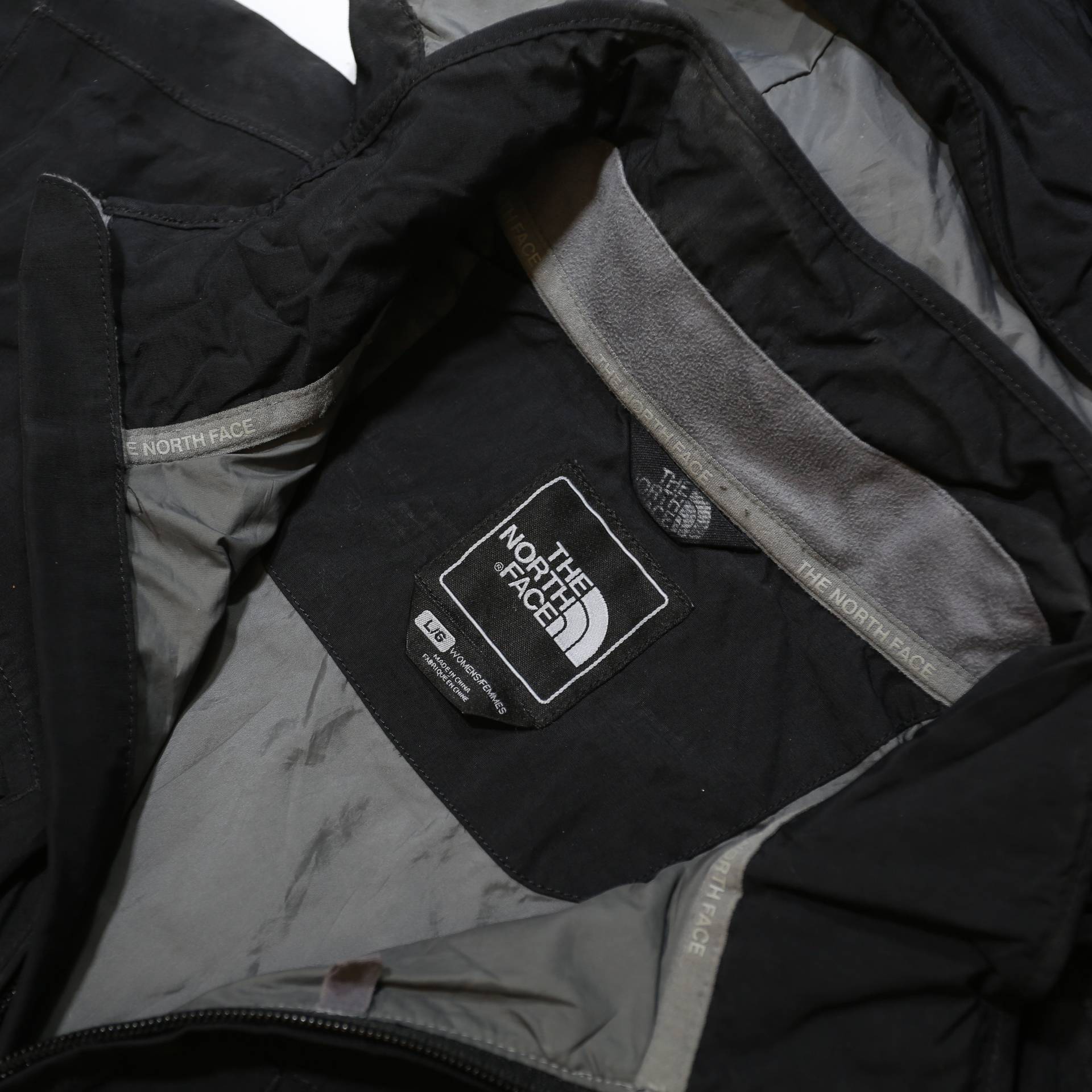 THE NORTH FACE Womens Black Outdoor Jacket L Polyester Zip Hooded Pocketed