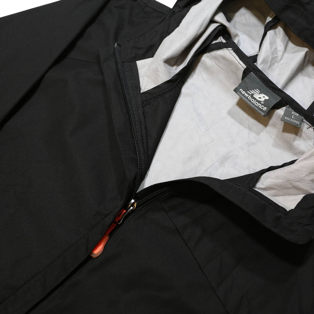 NEW BALANCE Womens Black Outdoor Jacket L Polyester Zip Hooded Plain Light