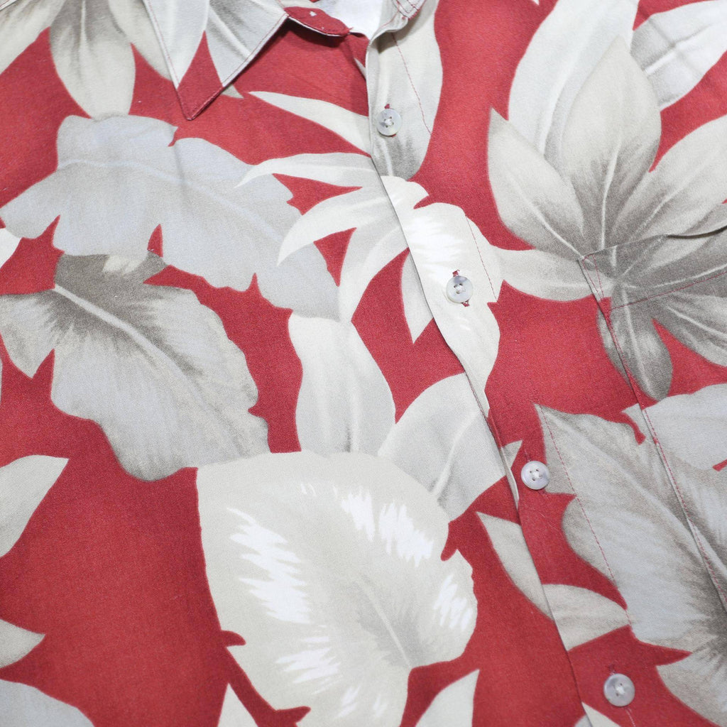 PIERRE CARDIN Mens Red & Cream Floral Rayon Shirt M Summer Casual Vacation Style
