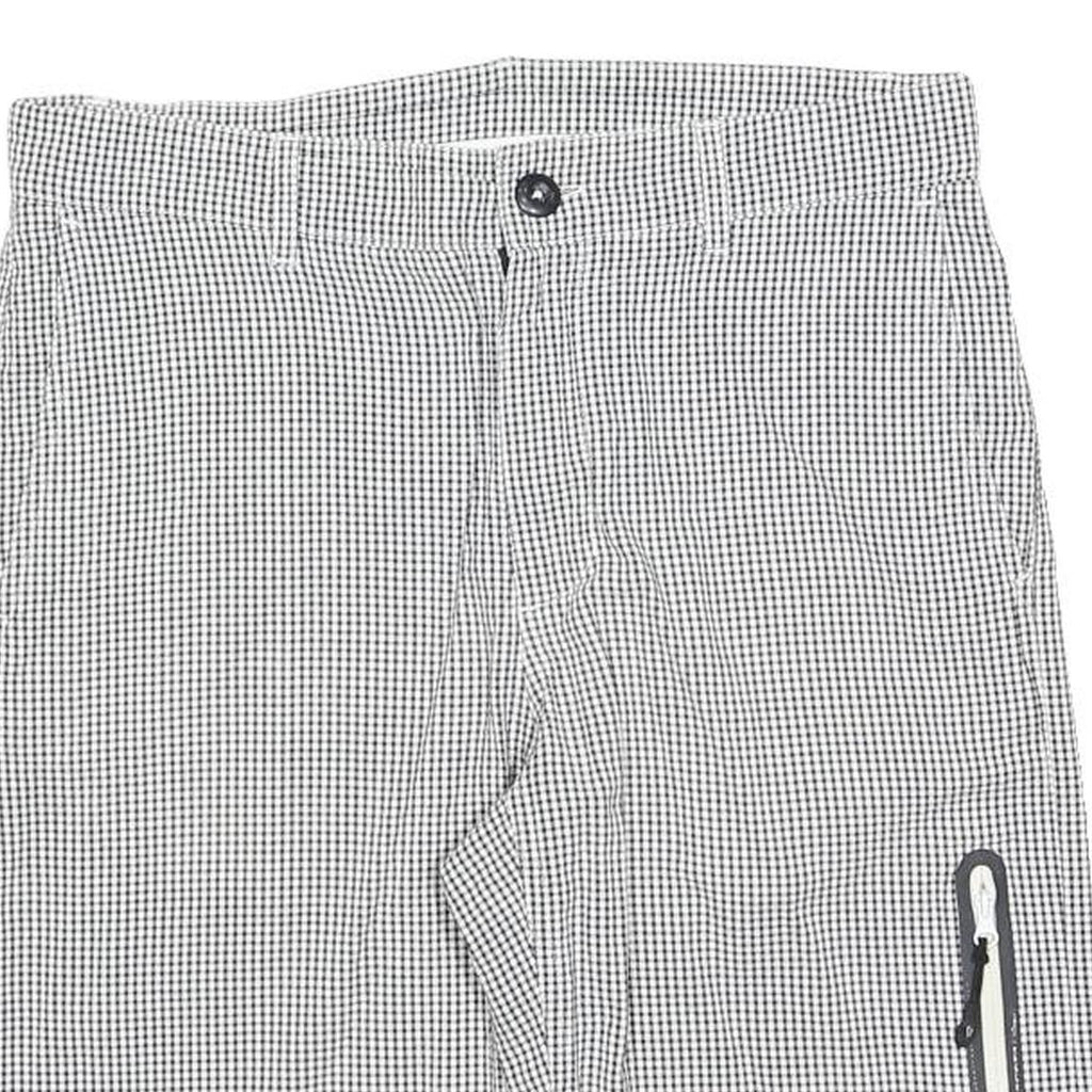 NIKE Womens Shorts Grey Casual S W30 Lightweight Polyester Blend Comfort