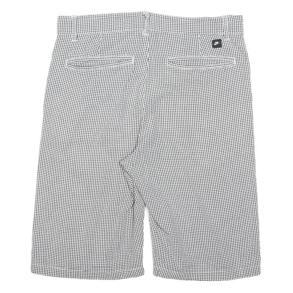 NIKE Womens Shorts Grey Casual S W30 Lightweight Polyester Blend Comfort