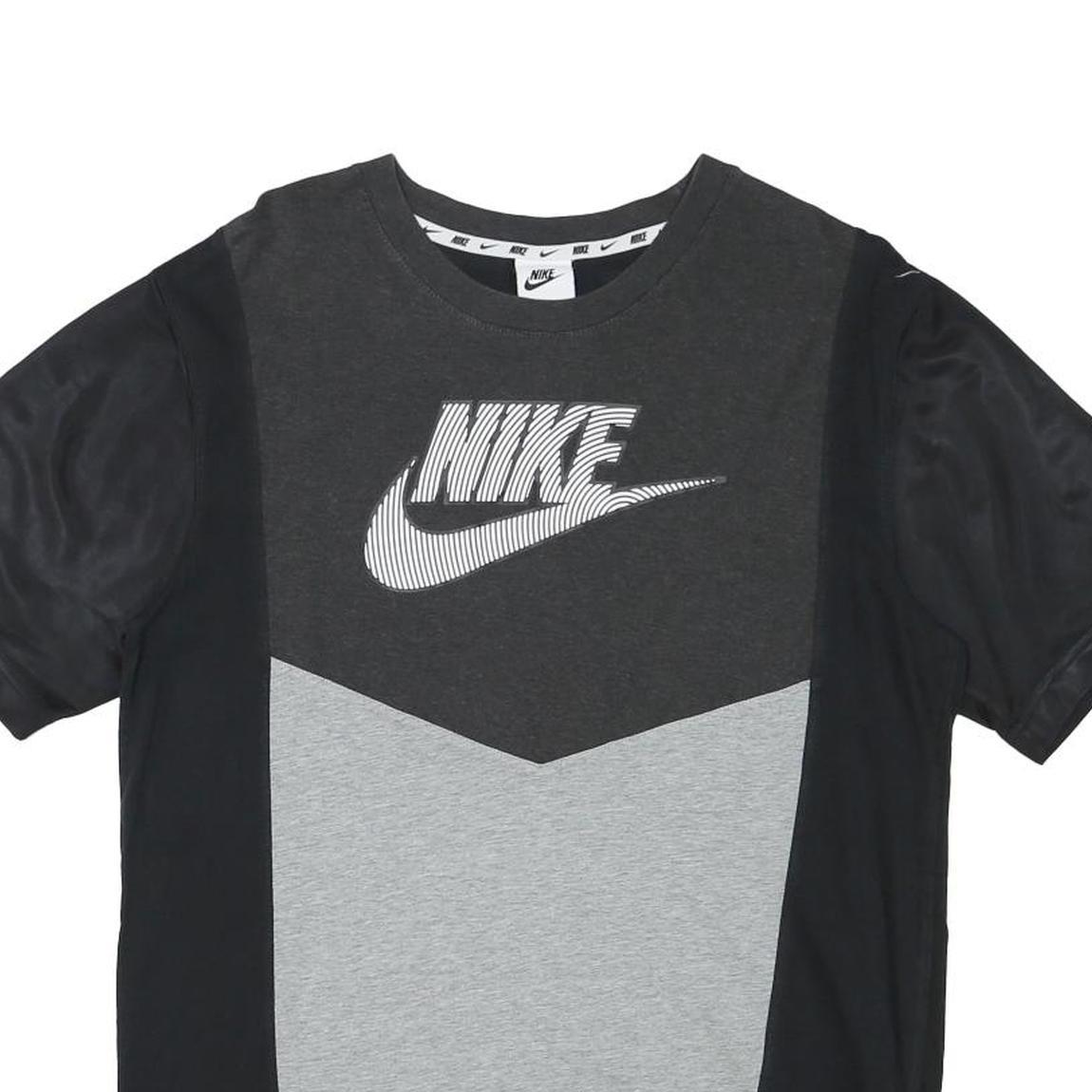 NIKE Mens Black & Grey Graphic T-Shirt M Short Sleeve Crew Neck Sportswear