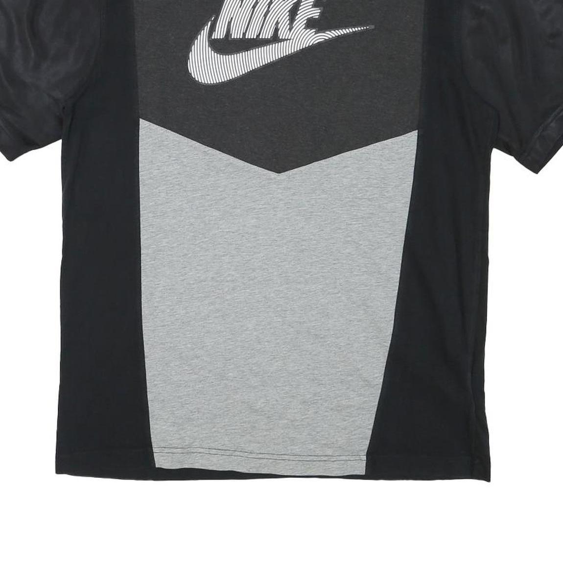 NIKE Mens Black & Grey Graphic T-Shirt M Short Sleeve Crew Neck Sportswear