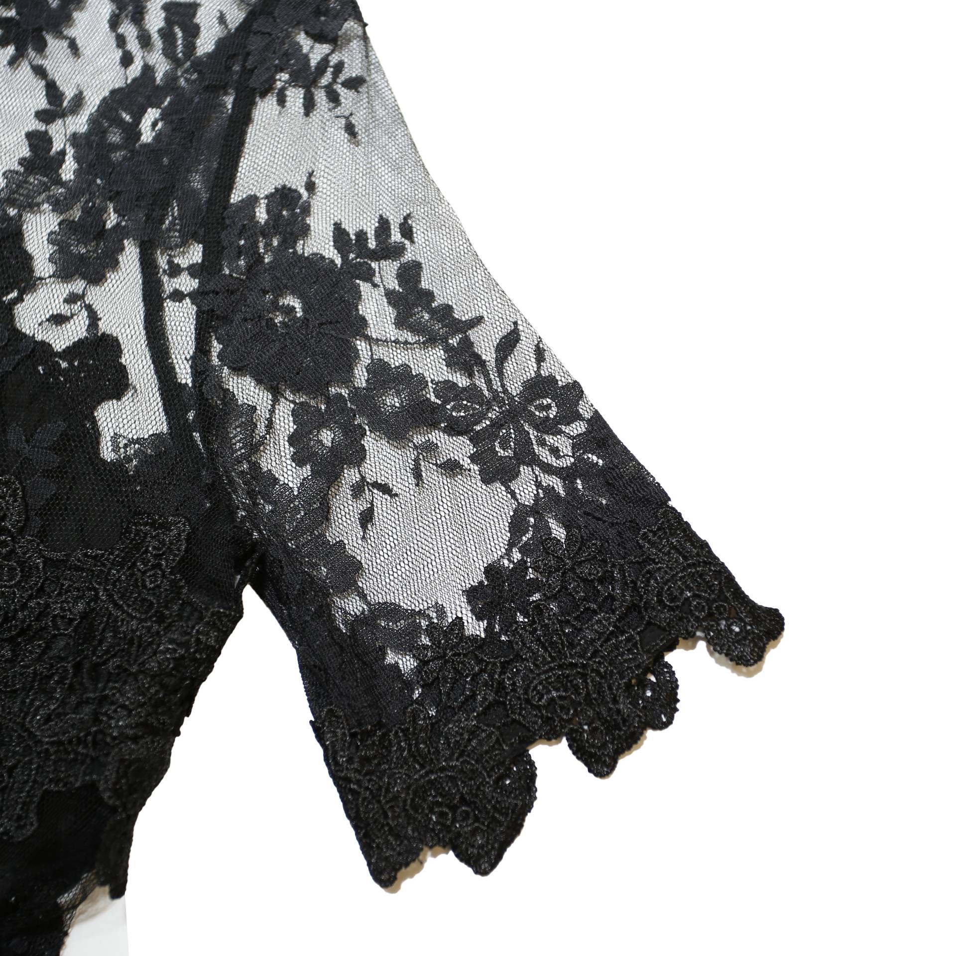 GUESS Womens Black Lace Playsuit M Floral Pattern Zip Closure Short Sleeve