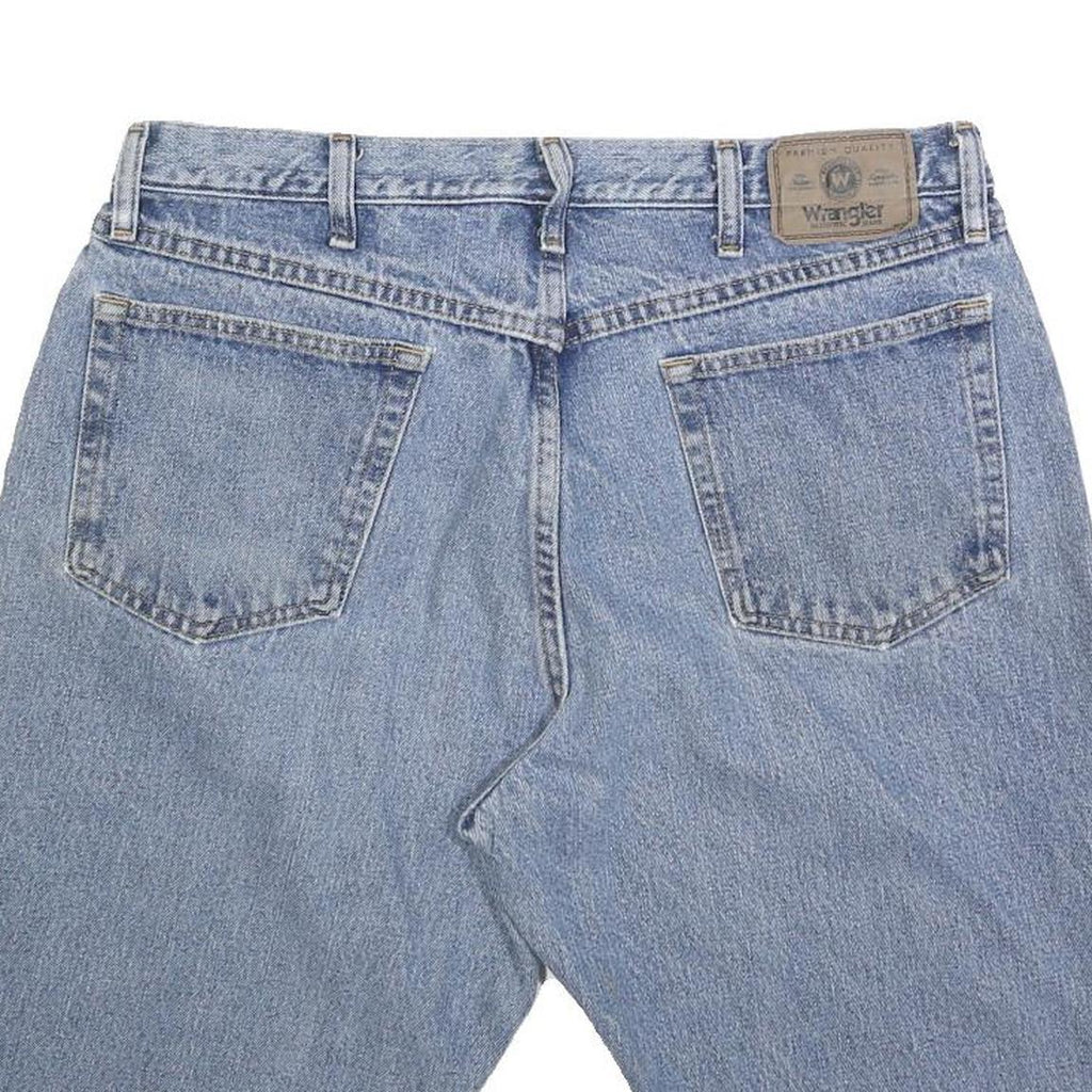 WRANGLER Mens Denim Blue Shorts L W36 Classic Fit Cotton Blend Casual
