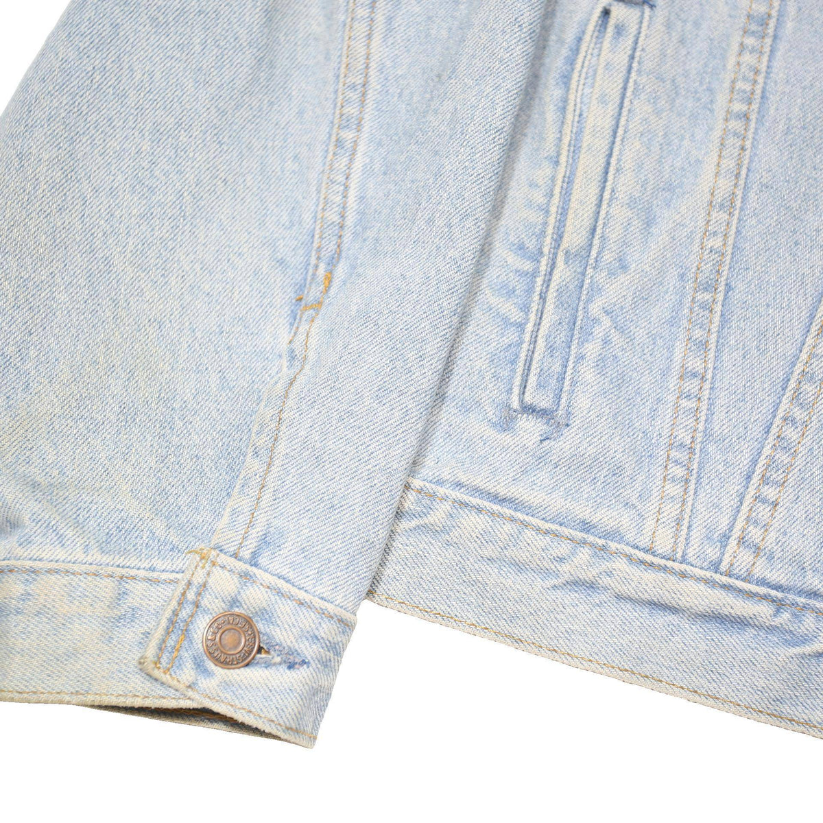 LEVI'S Mens Blue Denim Jacket S Cotton Blend Button Closure Classic Jean Jacket