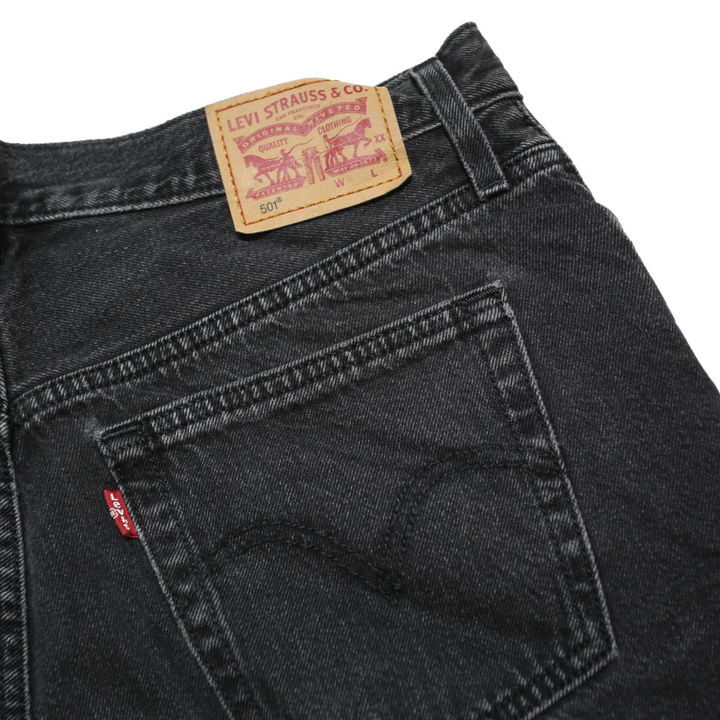 LEVI'S Womens Black Denim Cut-Off Shorts M W32 Distressed Hem Casual