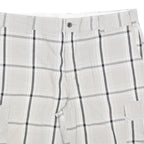 DICKIES Mens Shorts White & Grey Large XL W40 Cotton Blend Classic Fit Cargo