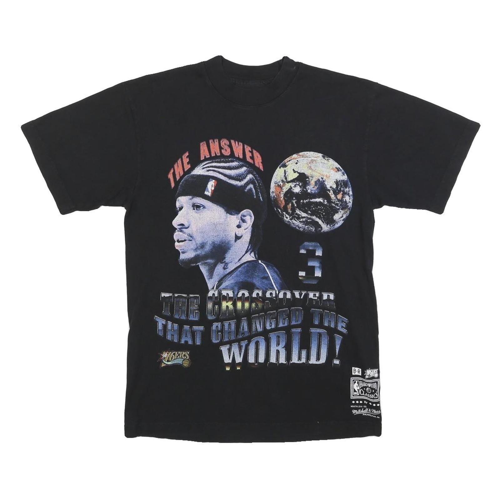 MITCHELL & NESS Mens Black The Answer Basketball Graphic T-Shirt S Crew Neck