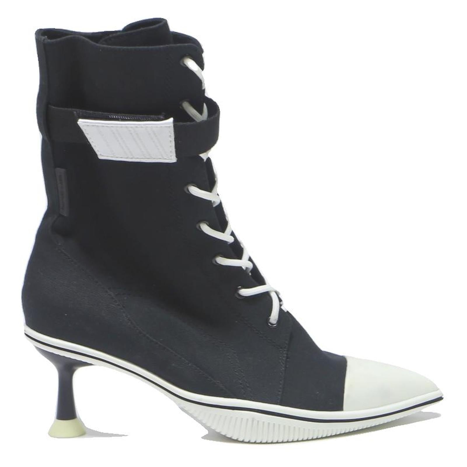 CHARLES & KEITH Womens Black & White Lace-Up Canvas High Heel Boots UK 3 Stylish