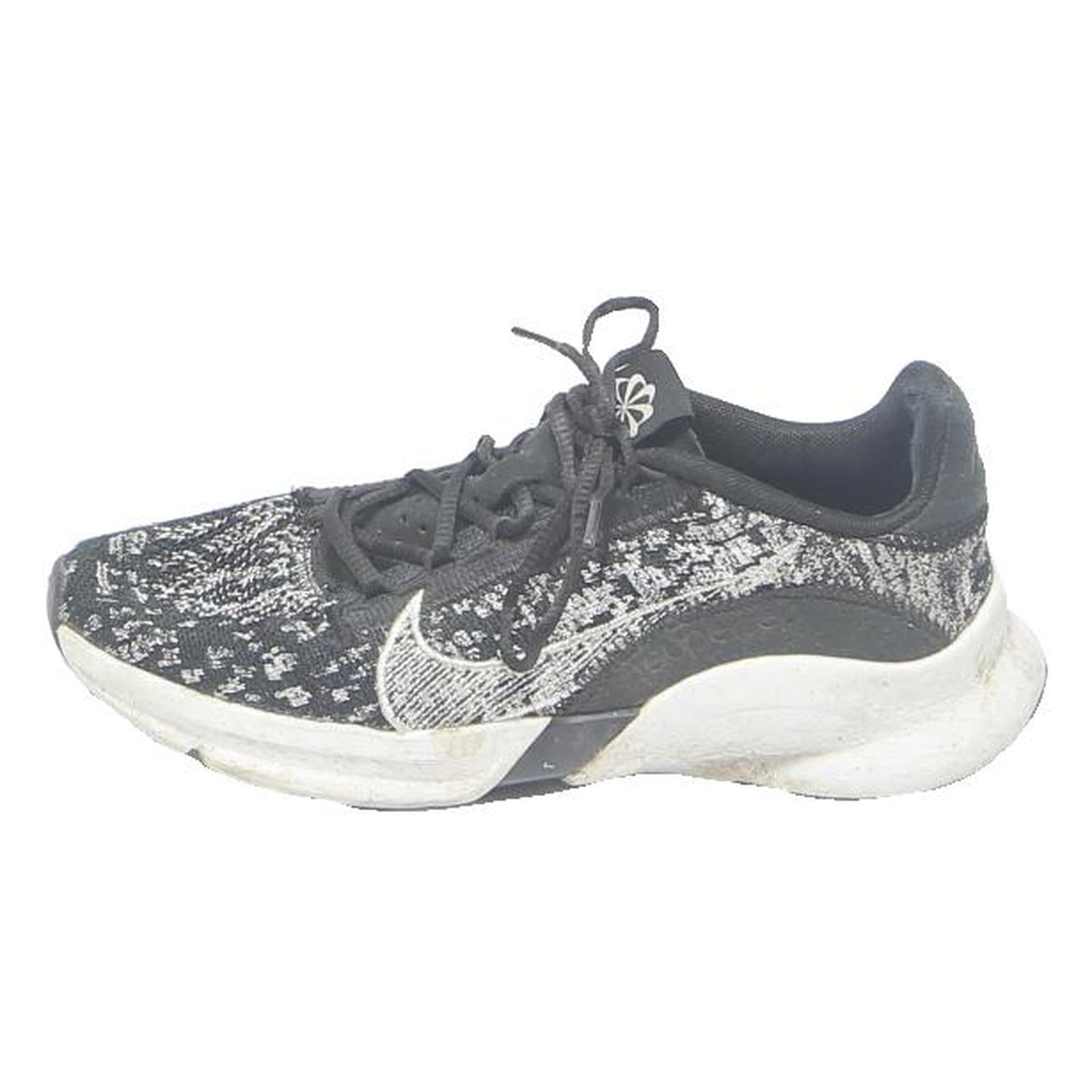 NIKE Zoom Gravity Womens Low Top Trainers Black & White Synthetic UK 4