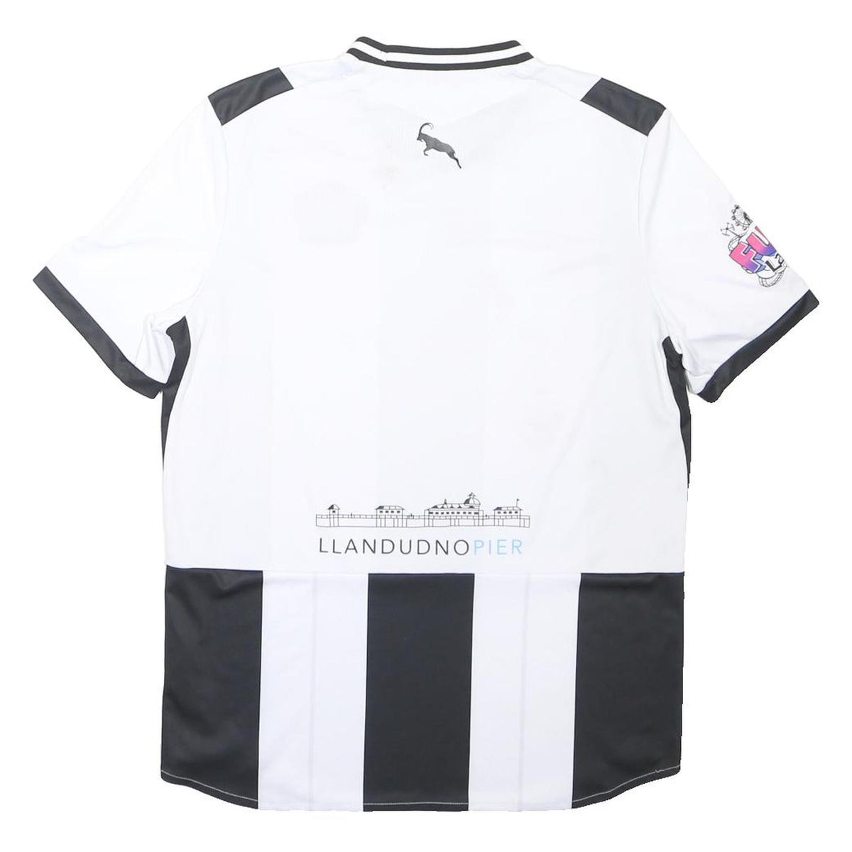 MACRON Mens Black & White Football Shirt 2XL Short Sleeve Round Neck Llandudno