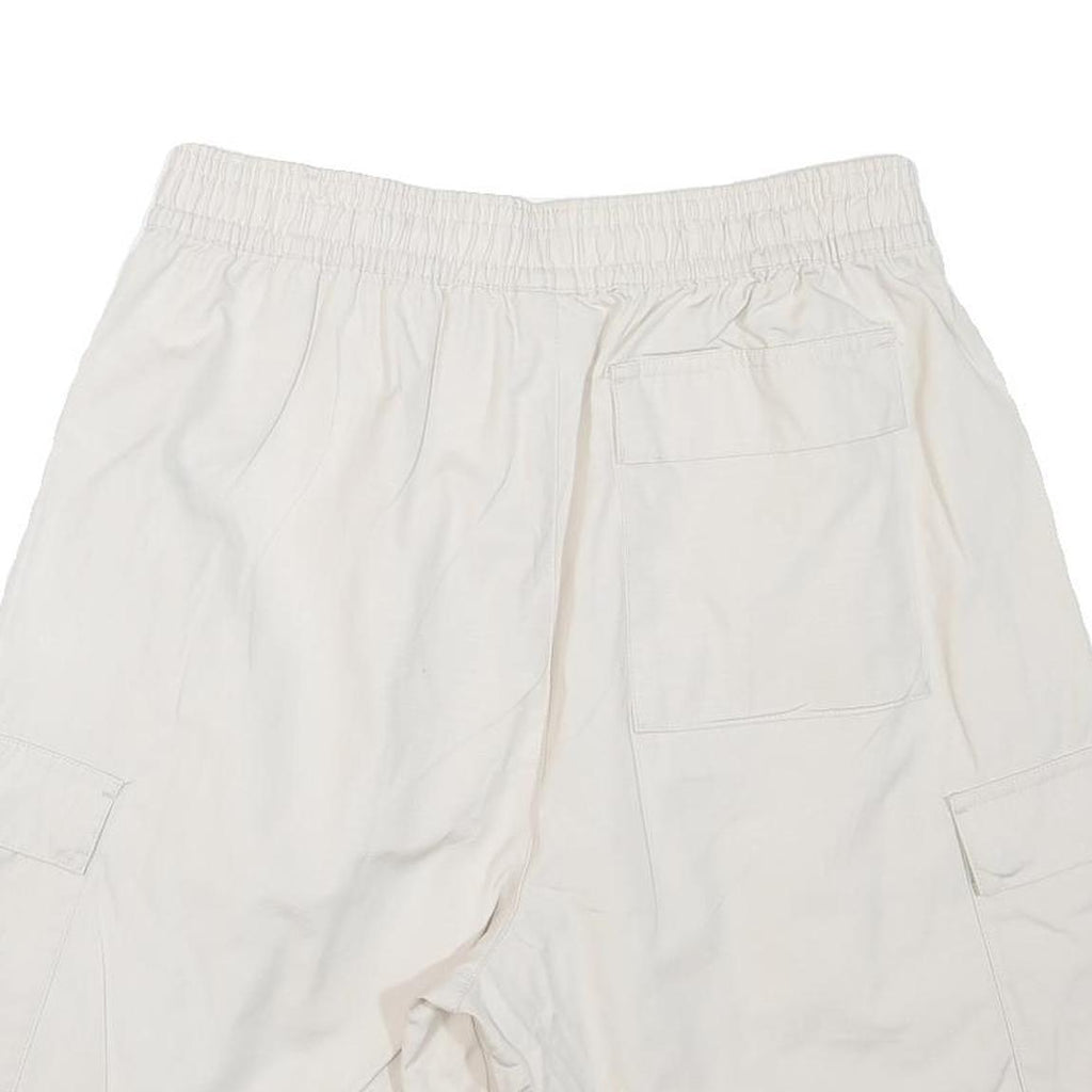 NIKE Mens White Casual Cargo Shorts M W30 Lightweight Sportswear