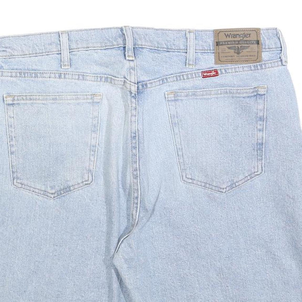 WRANGLER Mens Denim Blue Casual Shorts L W36 Classic Cotton Blend