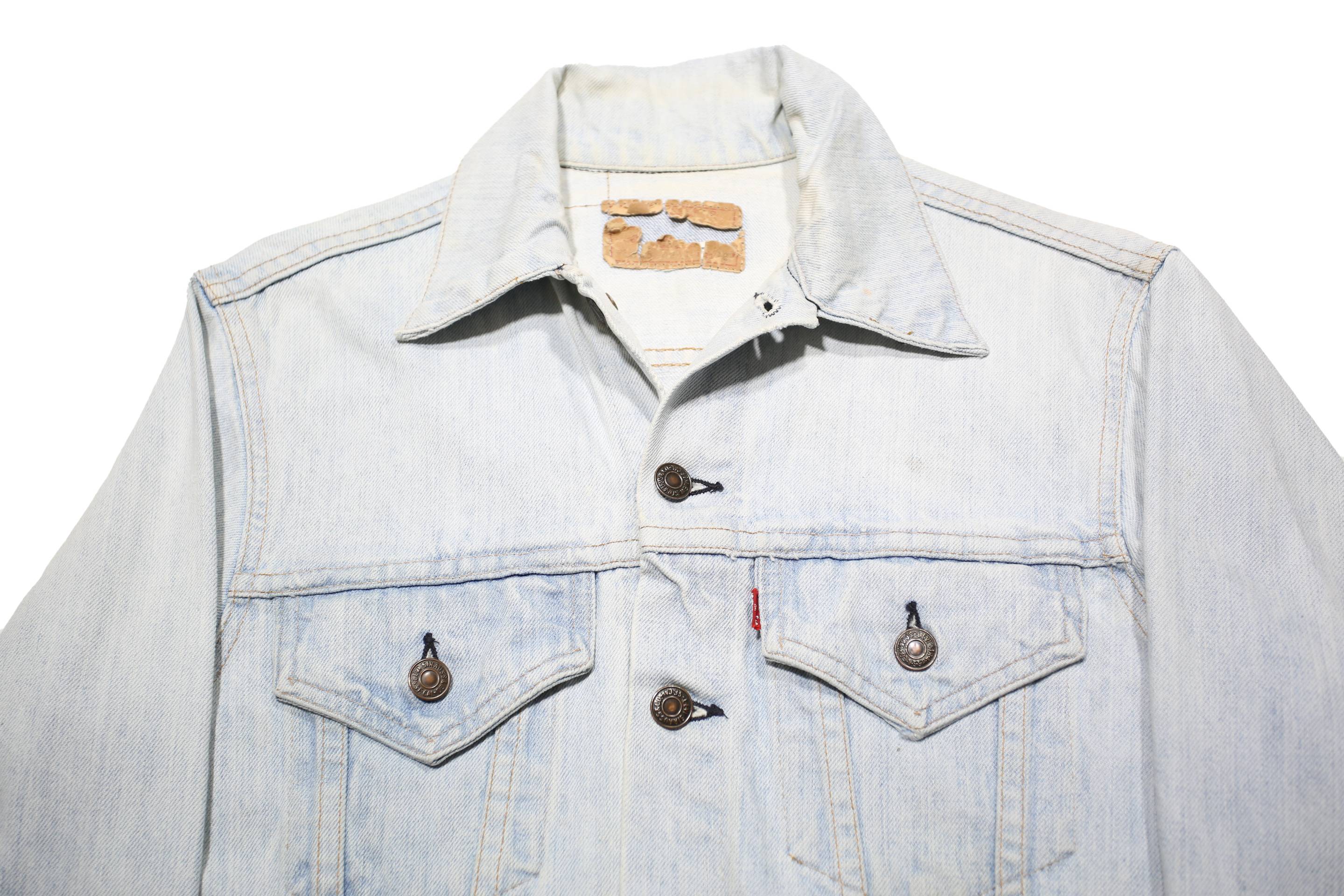 LEVI'S Womens Blue Cotton Denim Jacket S Button Closure Classic Fit Casual