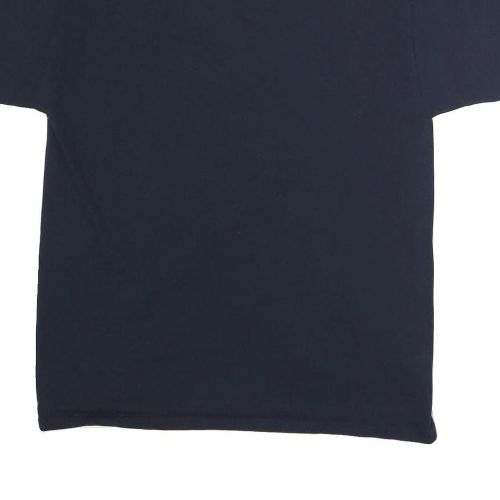 CHAMPION Mens Blue UCONN School Of Business Graphic T-Shirt L Short Sleeve Crew