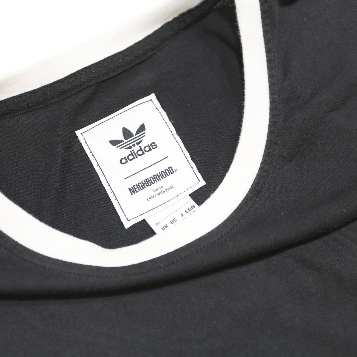 ADIDAS NEIGHBORHOOD "Tokyo" Logo SSL Mens Black Graphic T-Shirt S Short Sleeve