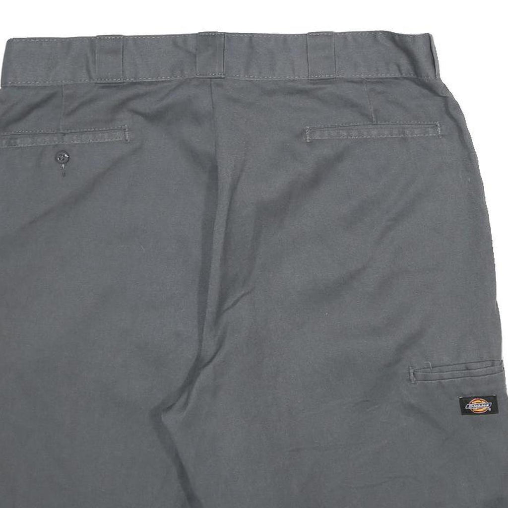 DICKIES Mens Shorts Grey Casual L W36 Workwear Pockets Polyester Blend