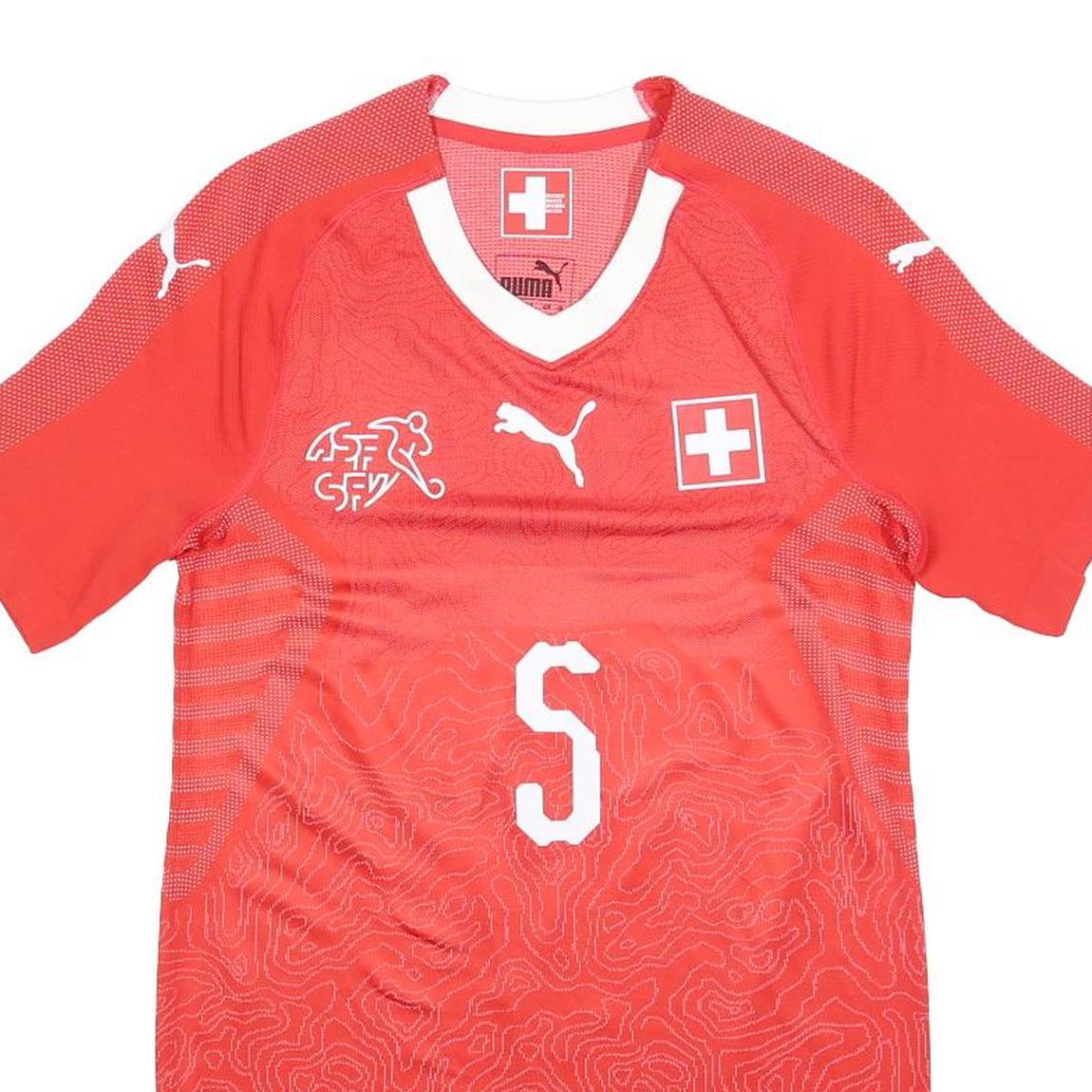 PUMA 2018-19 Suisse Womens Red T-Shirt M Short Sleeve V-Neck Rothenbühler Signed