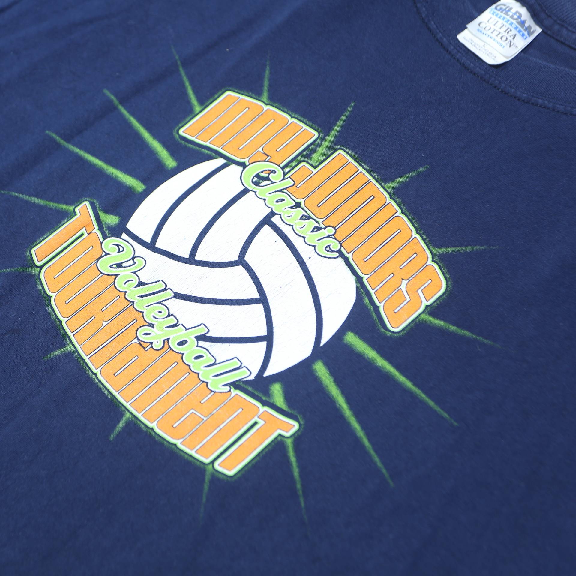 GILDAN Mens Navy Blue Indy Juniors Volleyball Tournament Graphic Long Sleeve