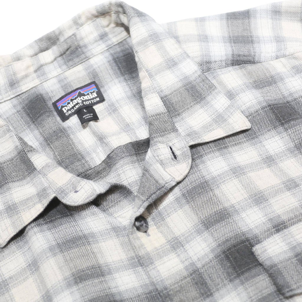 PATAGONIA Mens Grey & White Check Shirt L Long Sleeve Cotton Casual