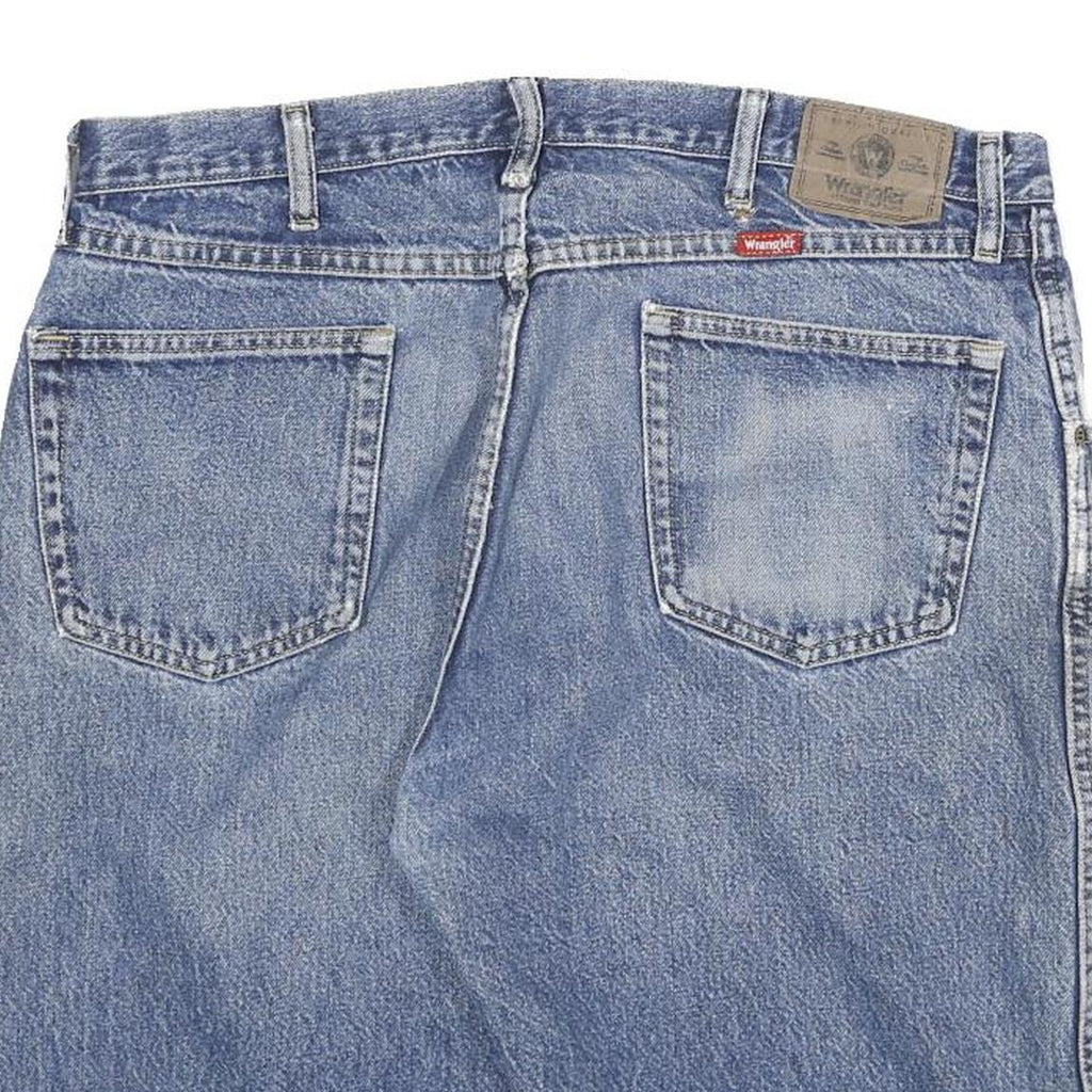 WRANGLER Mens Denim Blue Casual Shorts 2XL W35 Cotton Blend Comfortable Stylish