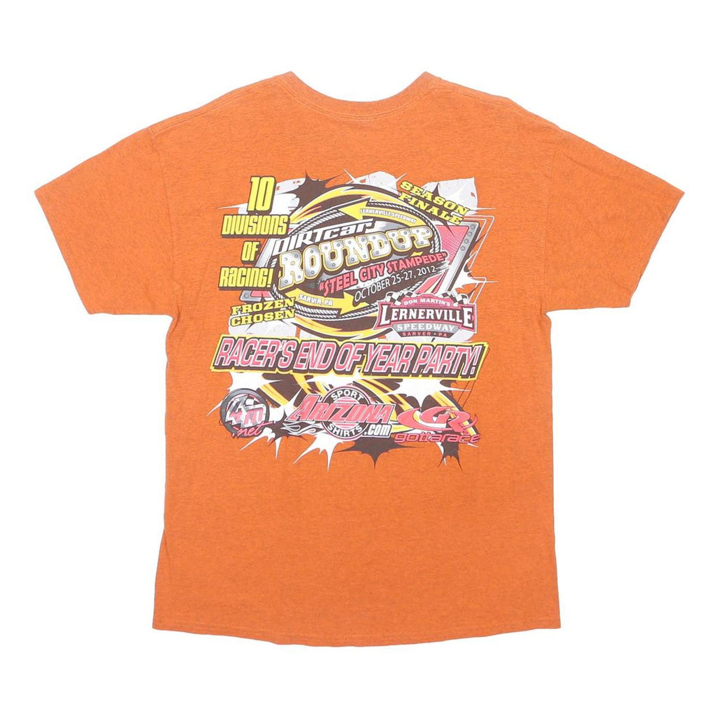 GILDAN Mens Orange Dirtcar Roundup Graphic T-Shirt L Short Sleeve Crew Neck